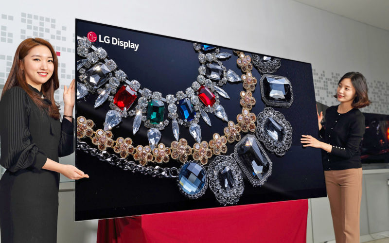 LG Bowing 88-Inch 8K OLED TV at CES